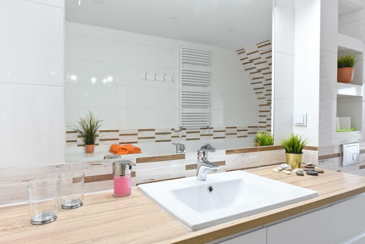 Apartament Centrum Z Miejscem Parkingowym Stary Toruń Eksteriør billede