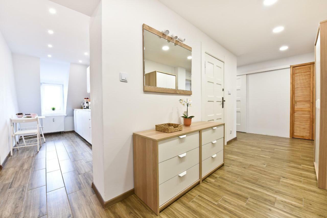 Apartament Centrum Z Miejscem Parkingowym Stary Toruń Eksteriør billede